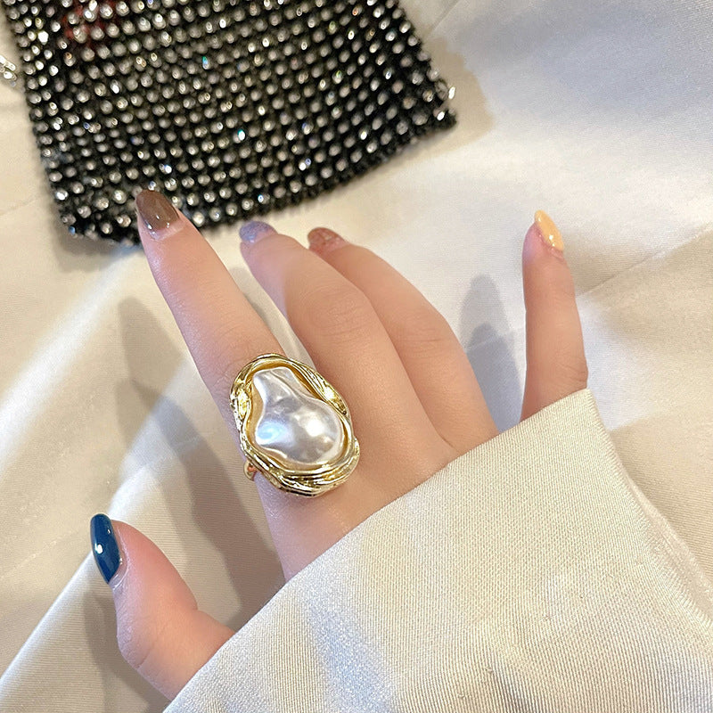 Ring med stor pärla