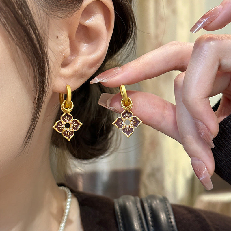 Örhängen med unik, trendig design