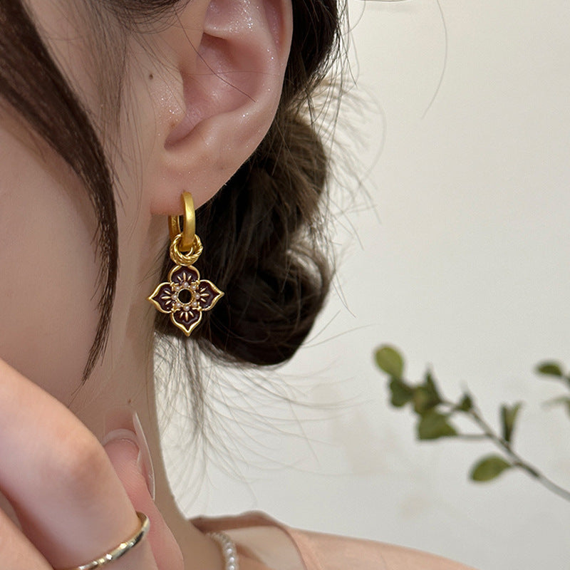 Örhängen med unik, trendig design